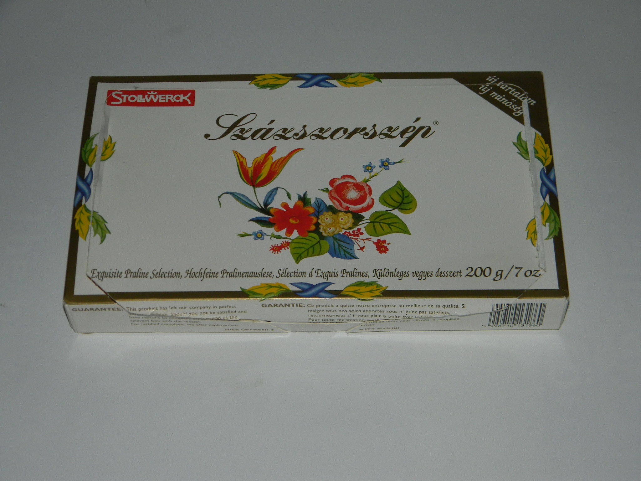 Százszorszép praliné desszertes doboz (Magyar Kereskedelmi és Vendéglátóipari Múzeum CC BY-NC-SA)