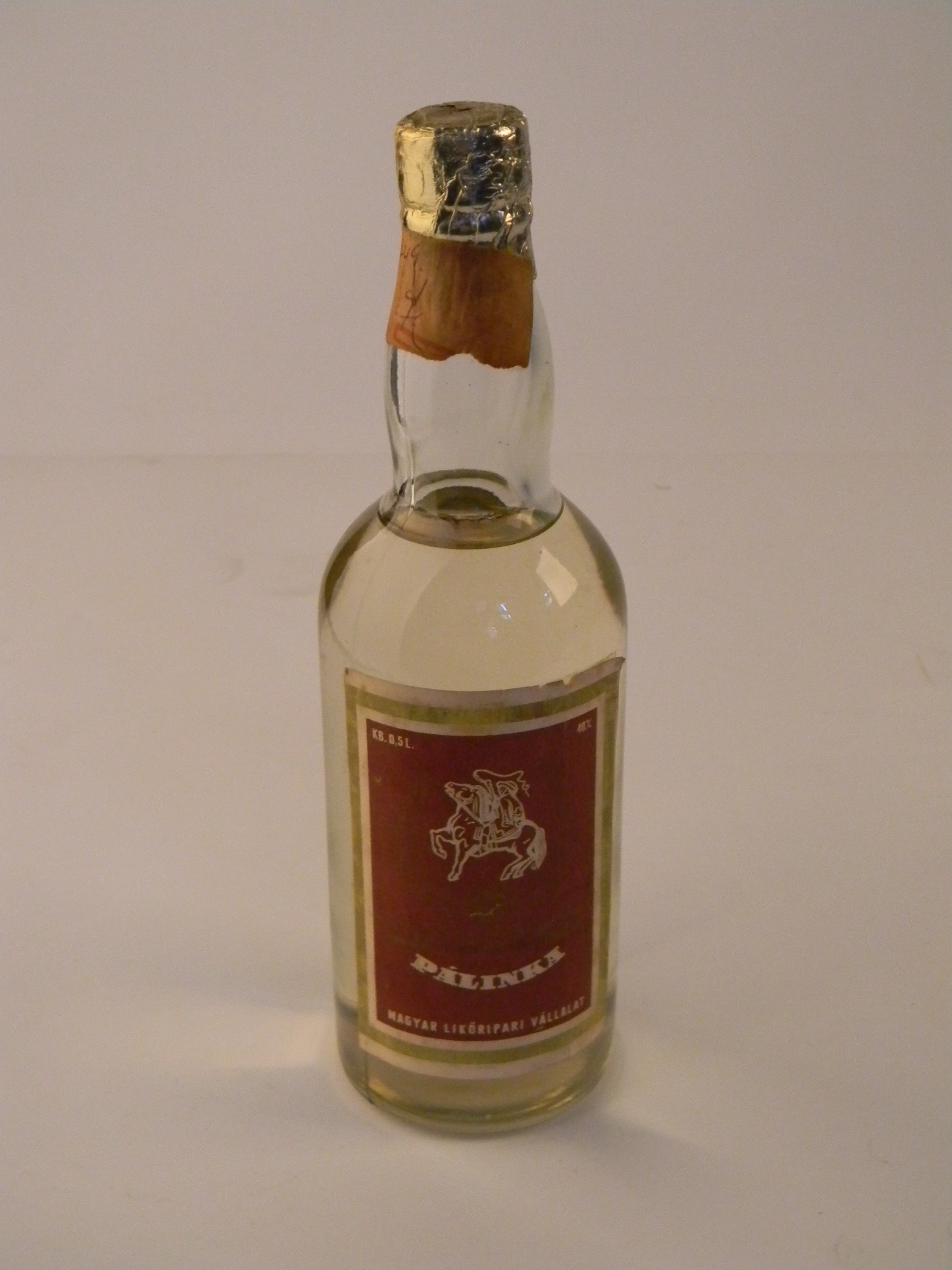 Pálinkás üveg (Magyar Kereskedelmi és Vendéglátóipari Múzeum CC BY-NC-SA)