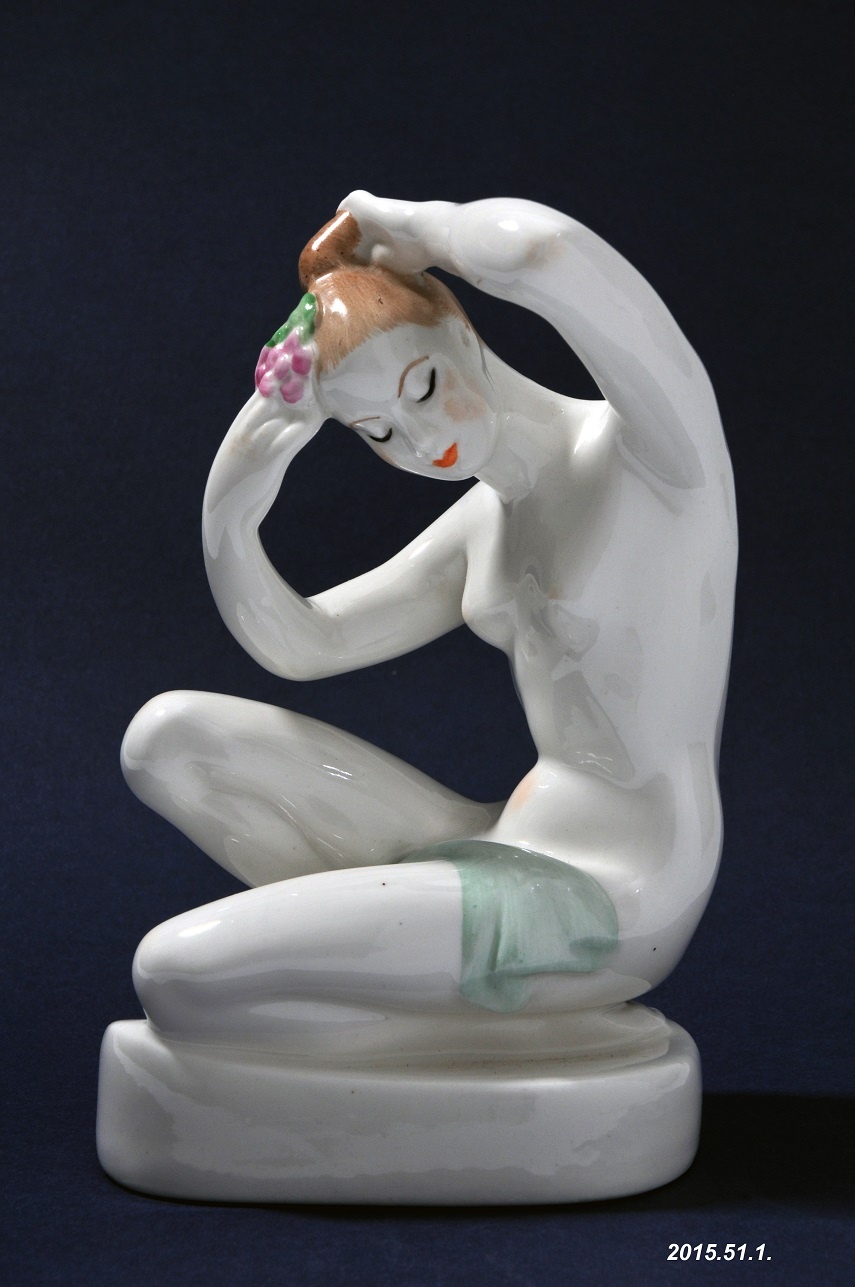 Porcelán női akt, dísztárgy, Aquincum Porcelángyár terméke (Óbudai Múzeum CC BY-NC-SA)