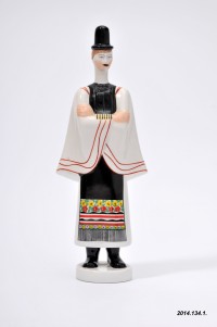 Porcelán férfi figura matyó öltözetben, dísztárgy, Aquincum Porcelángyár terméke