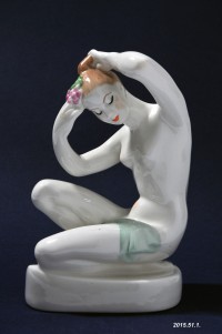 Porcelán női akt, Aquincum Porcelángyár terméke