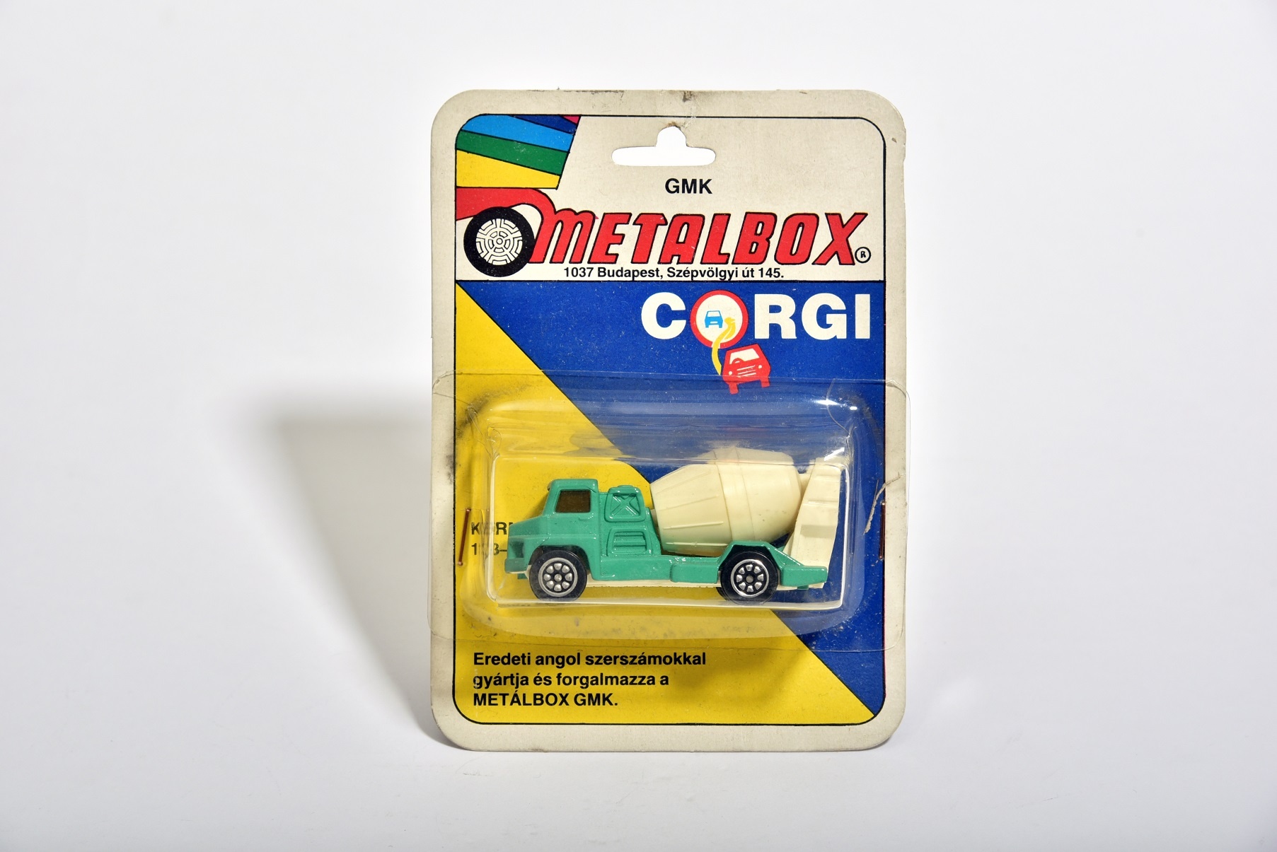Játékautó dobozával, Metalbox Corgi (Óbudai Múzeum CC BY-NC-SA)
