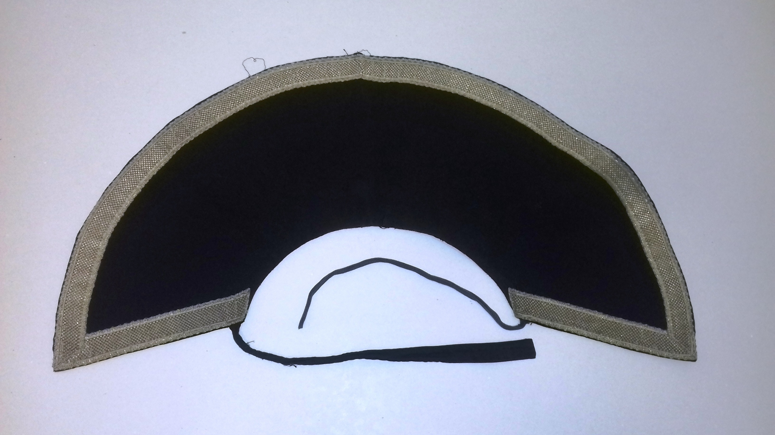 Pelerin - széles puritán paszománnyal (Nemzeti Örökség Intézete – Kegyeleti Múzeum CC BY-NC-SA)