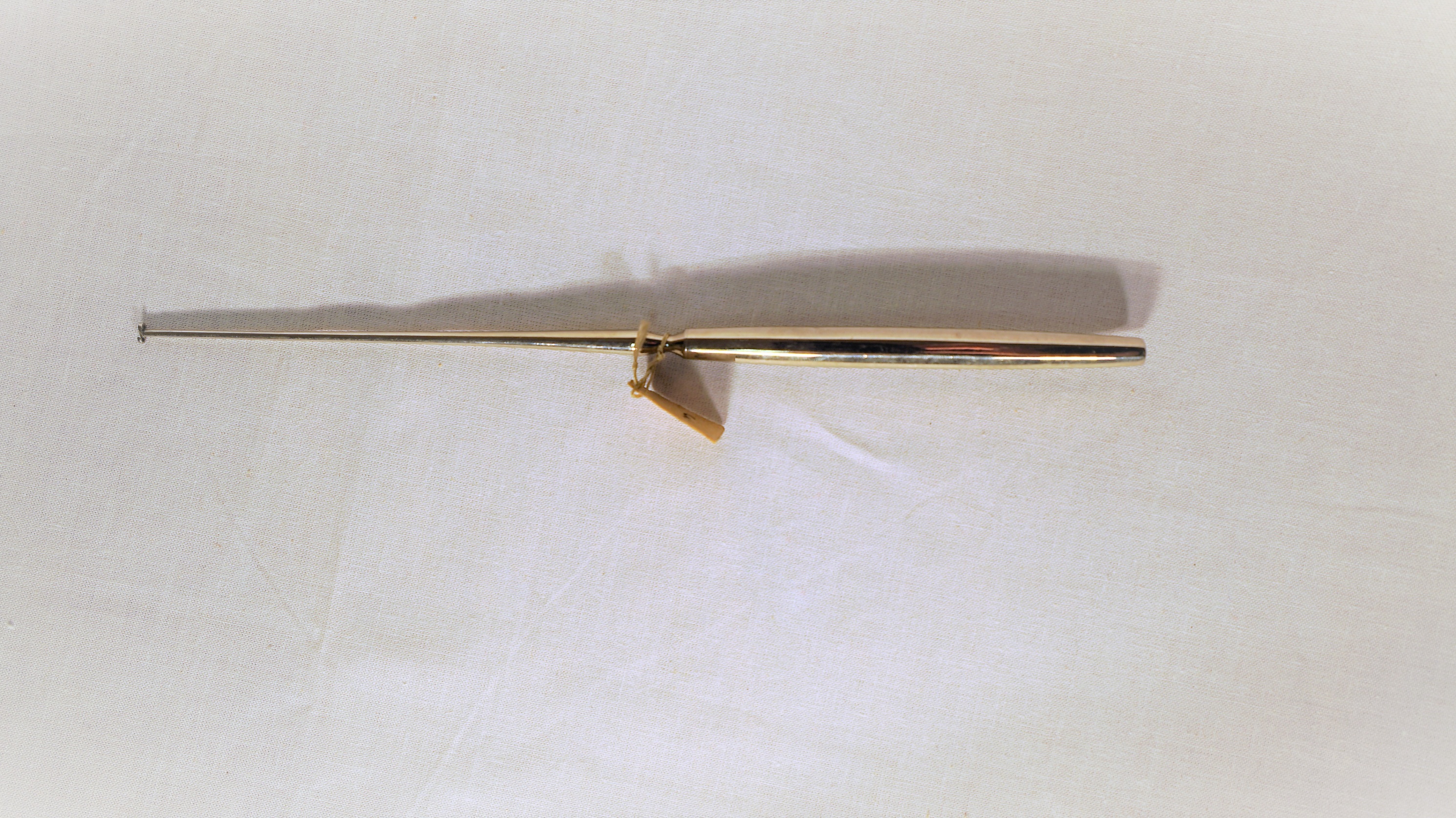 Orrműtéti eszköz (Sziklakórház Atombunker Múzeum CC BY-NC-SA)