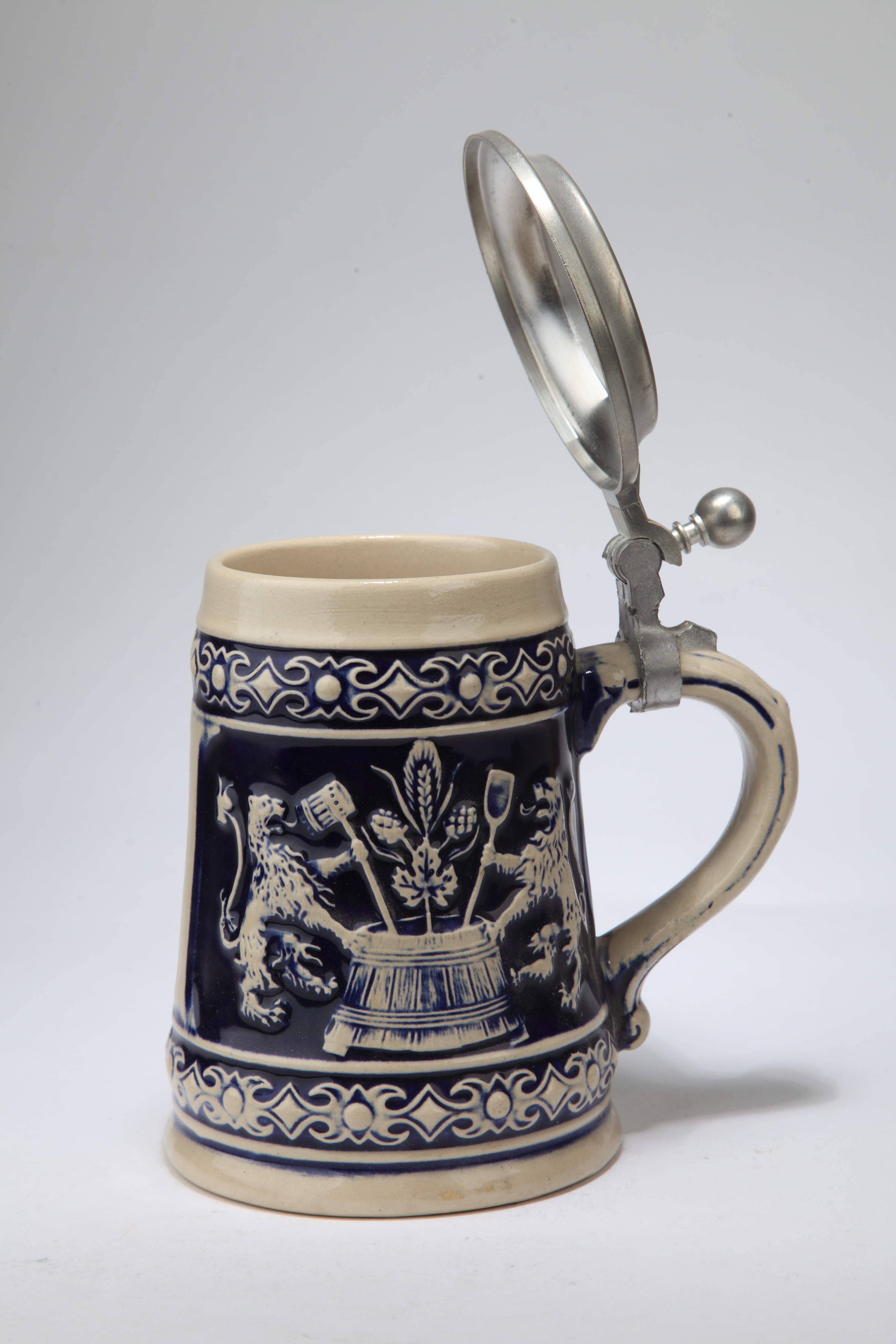Fedeles söröskorsó (Magyar Kereskedelmi és Vendéglátóipari Múzeum CC BY-NC-SA)