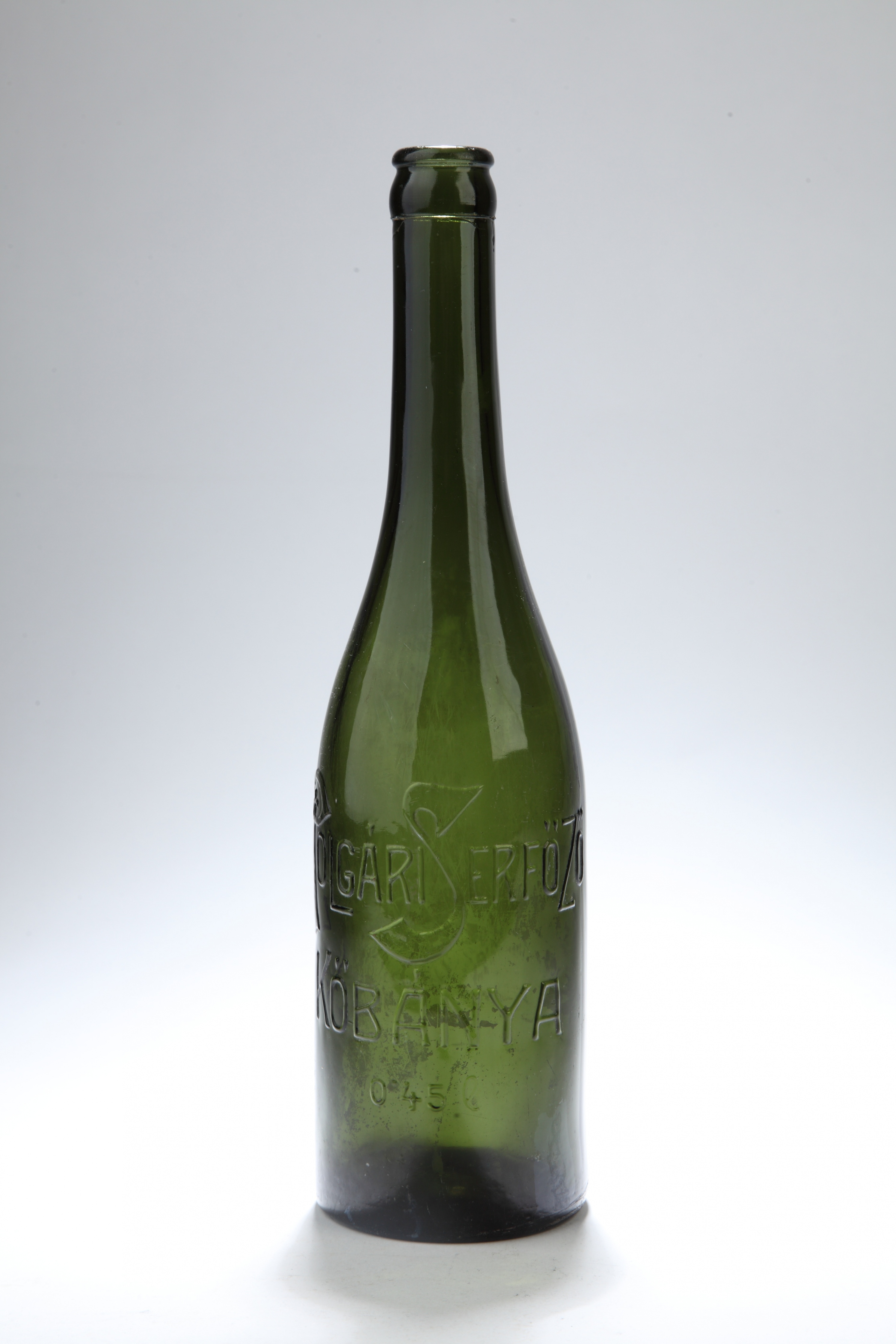 Zöld sörösüveg (Magyar Kereskedelmi és Vendéglátóipari Múzeum CC BY-NC-SA)