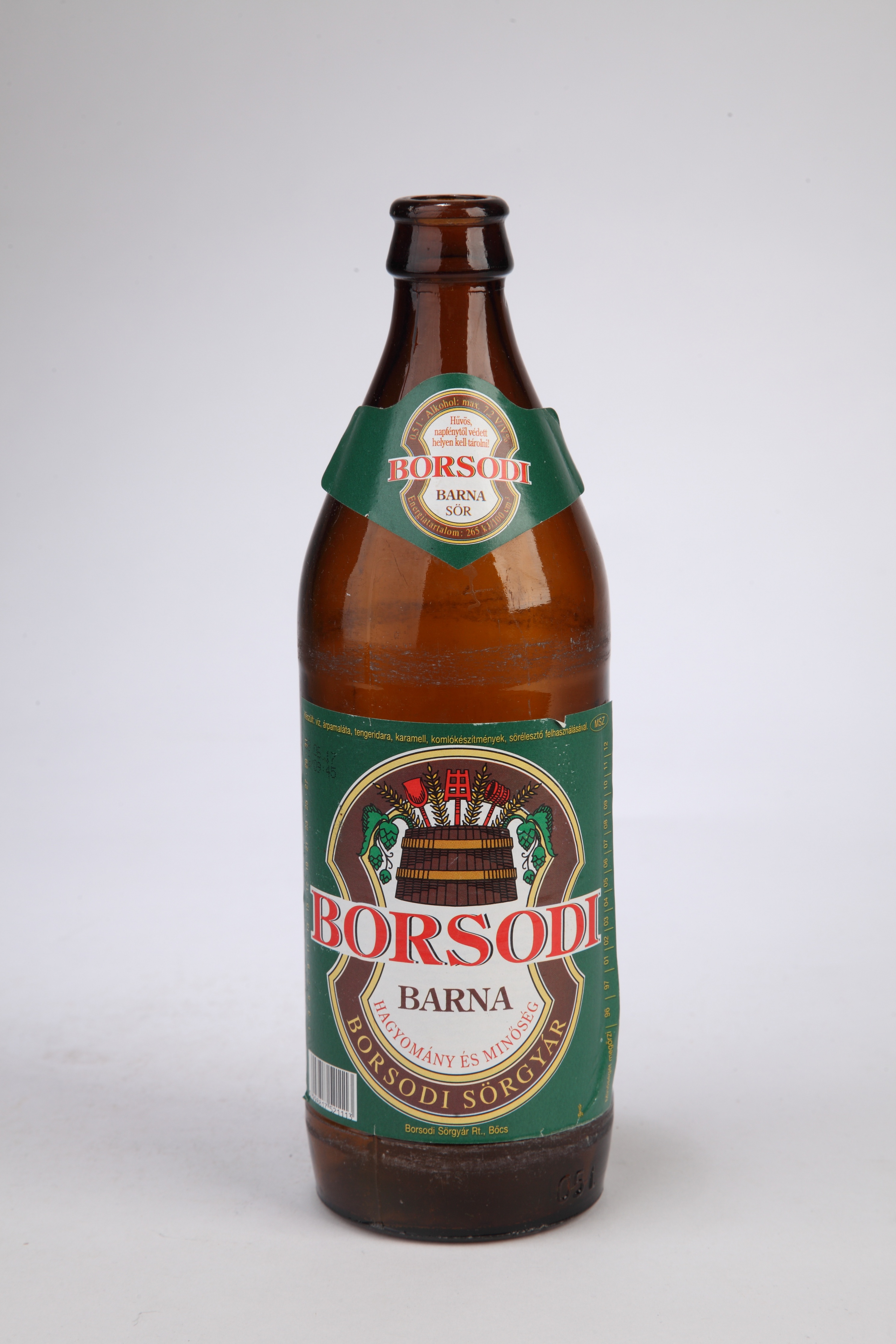 Borsodi barna sör üvege (Magyar Kereskedelmi és Vendéglátóipari Múzeum CC BY-NC-SA)