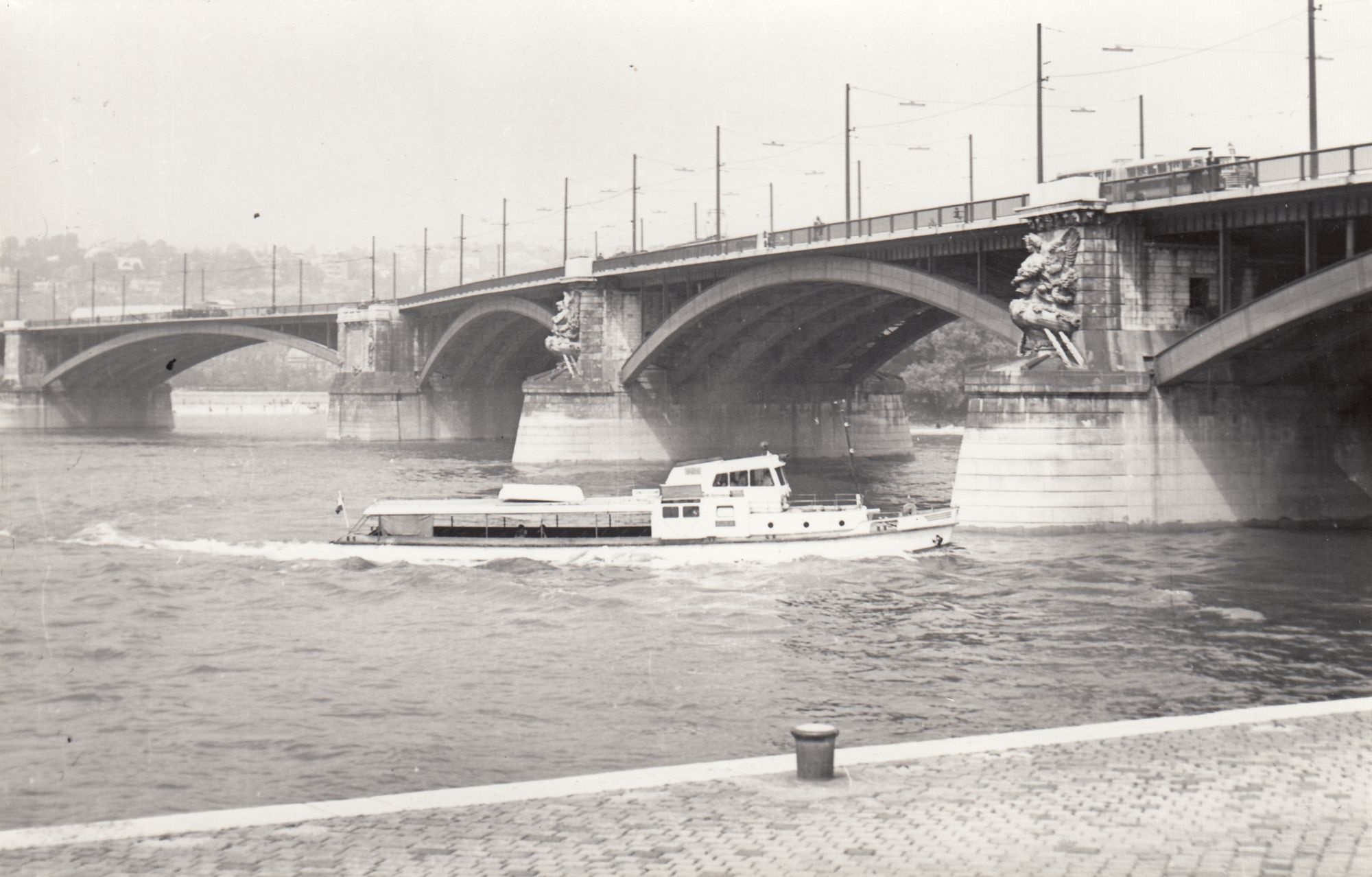 Margit híd  (Angyalföldi Helytörténeti Gyűjtemény CC BY-NC-SA)
