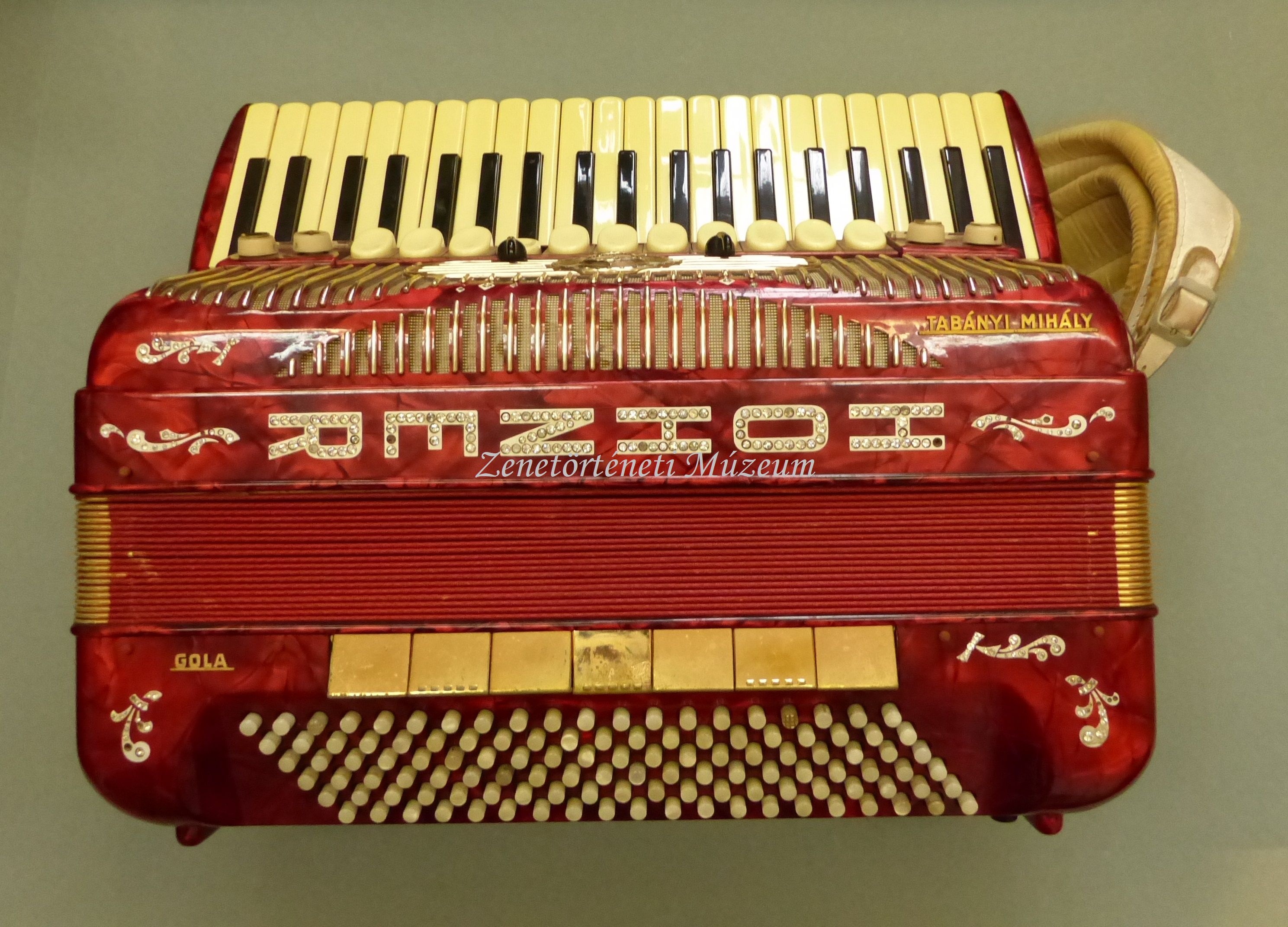 Harmonika (billentyűs) (Zenetörténeti Múzeum CC BY-NC-SA)