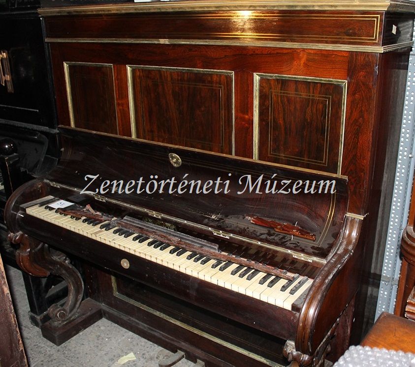 Pianínó (Zenetörténeti Múzeum CC BY-NC-SA)