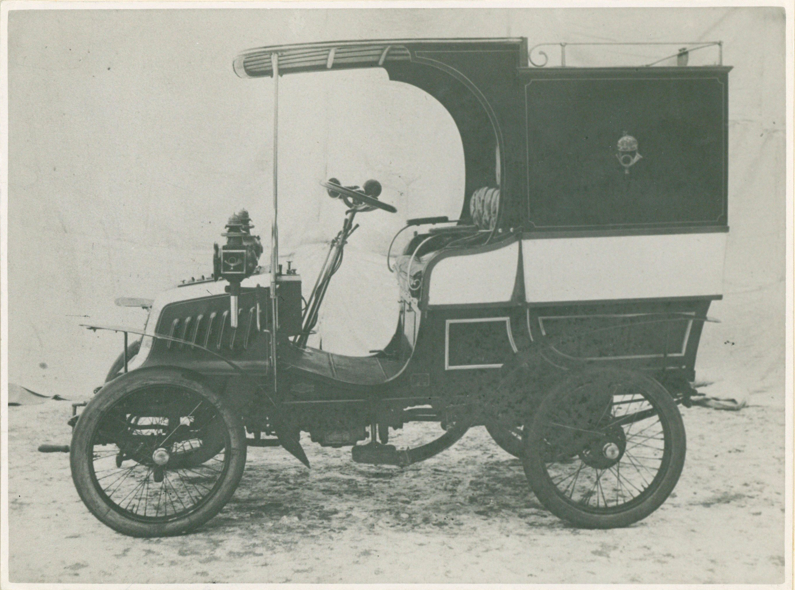 Cudell gyártmányú postai gépkocsi (Postamúzeum CC BY-NC-SA)