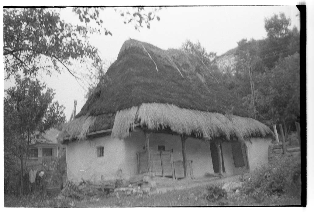 Öreg kalotaszegi ház (MTA BTK Néprajztudományi Intézet CC BY-NC-SA)