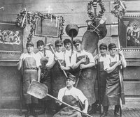 Első Pesti Serfőző Céh - sörfőzők felvonulása, csoportkép