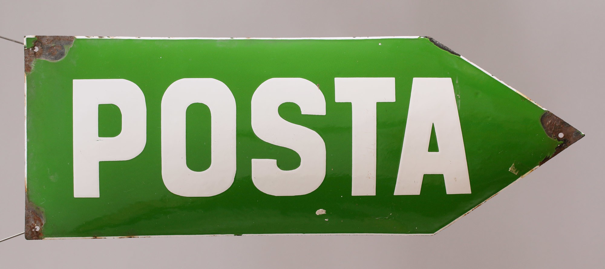 Útirányjelző tábla „POSTA” (Postamúzeum CC BY-NC-SA)
