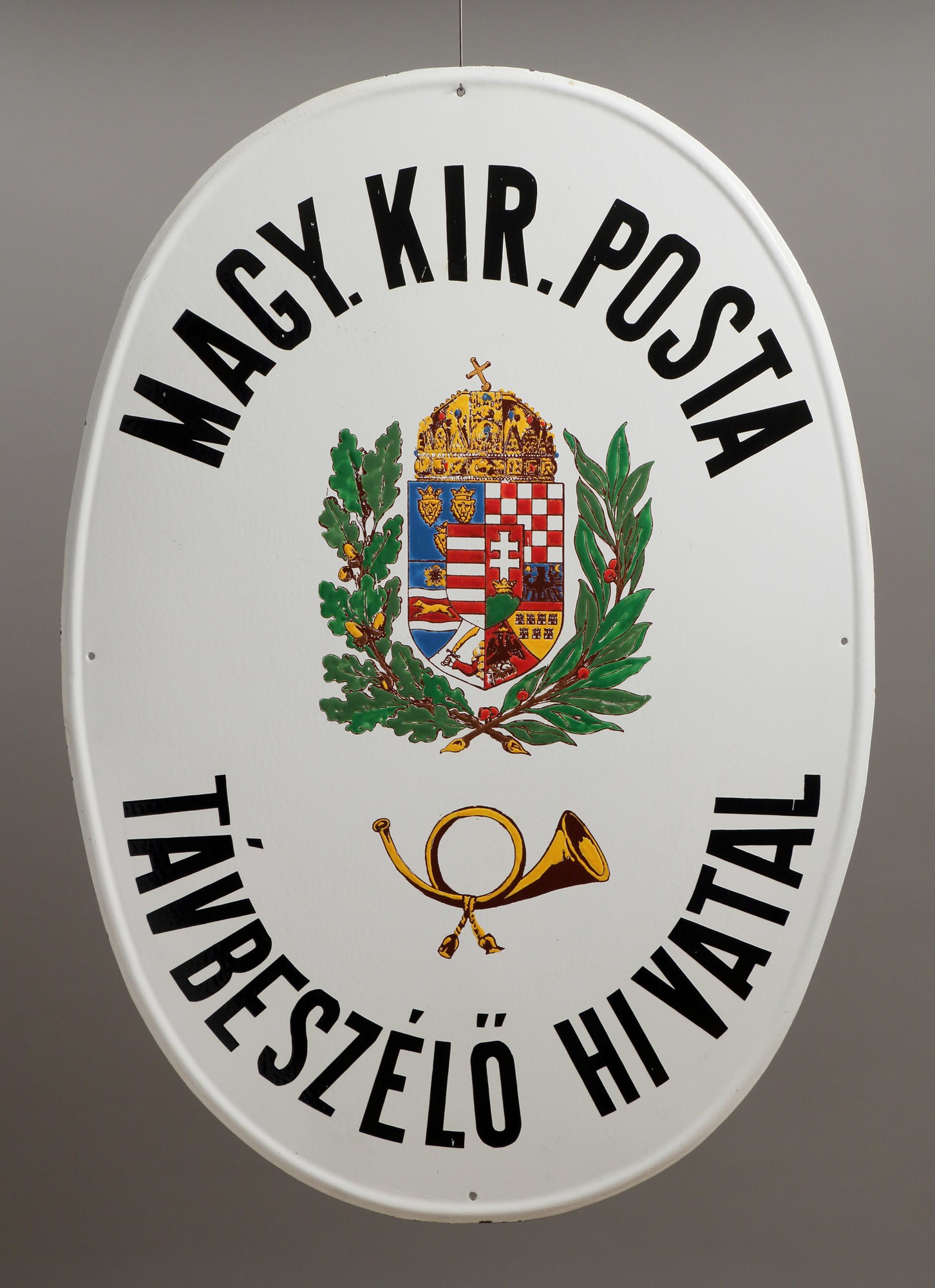 Címertábla "MAGY. KIR. POSTA TÁVBESZÉLŐ HIVATAL" (Postamúzeum CC BY-NC-SA)