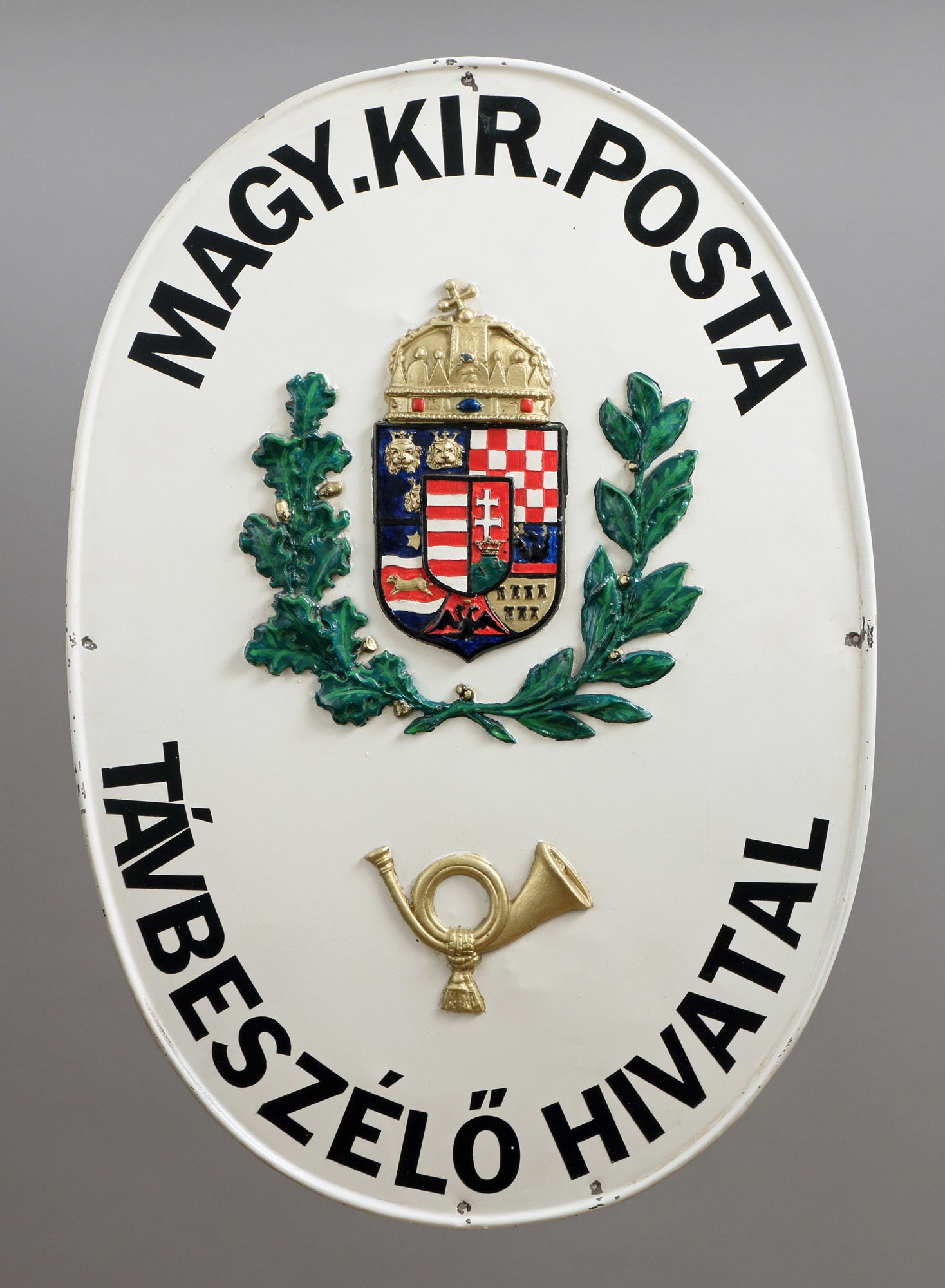 Címertábla„MAGY.KIR. POSTA TÁVBESZÉLŐ HIVATAL” (Postamúzeum CC BY-NC-SA)