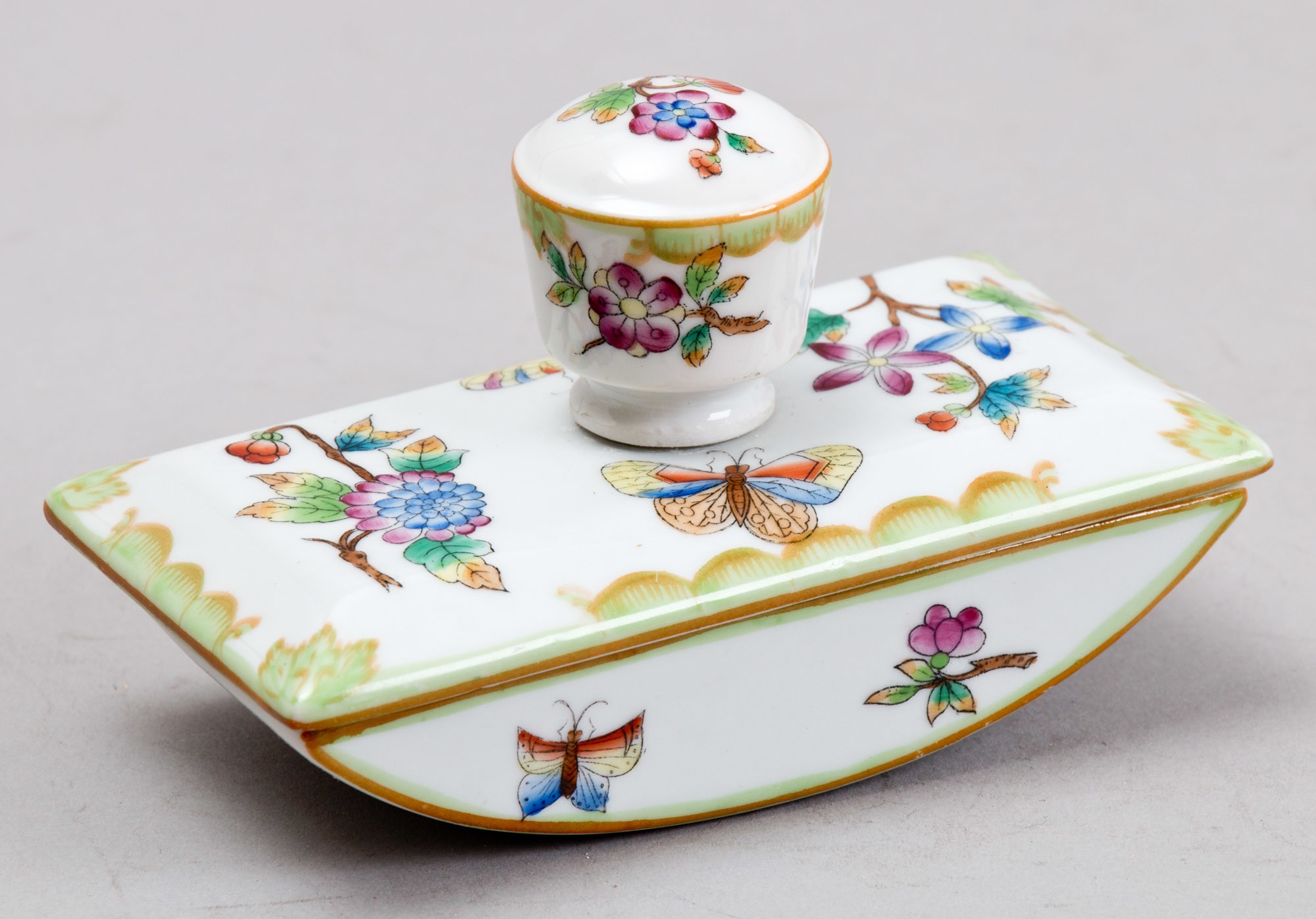 Herendi porcelán tapper (Postamúzeum CC BY-NC-SA)
