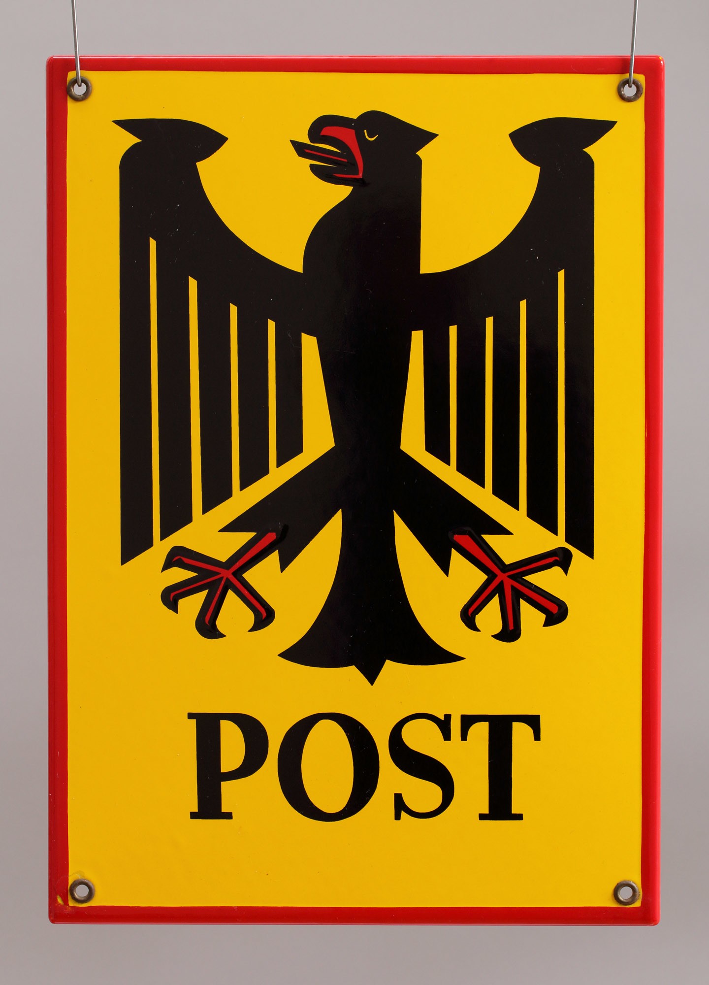 NSZK Postai címertábla (Postamúzeum CC BY-NC-SA)