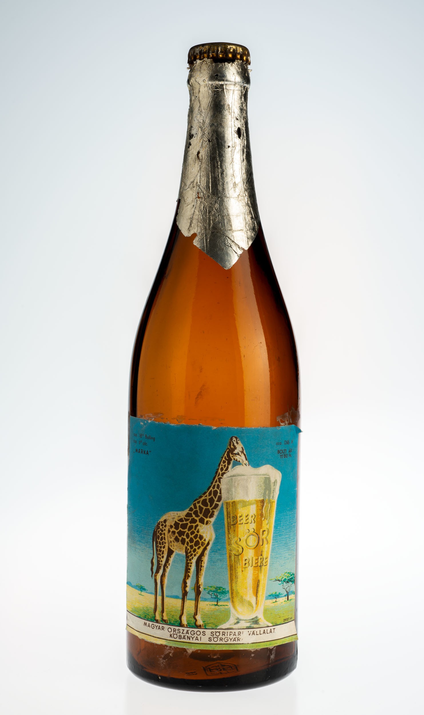 Zsiráf sör cimkés,koronazár+fólia (Söripari Emléktár - Dreher Sörmúzeum CC BY-NC-SA)