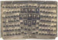 A magyar királyi postatisztképző tanfolyam tanári kara és hallgatói 1925-26 évben
