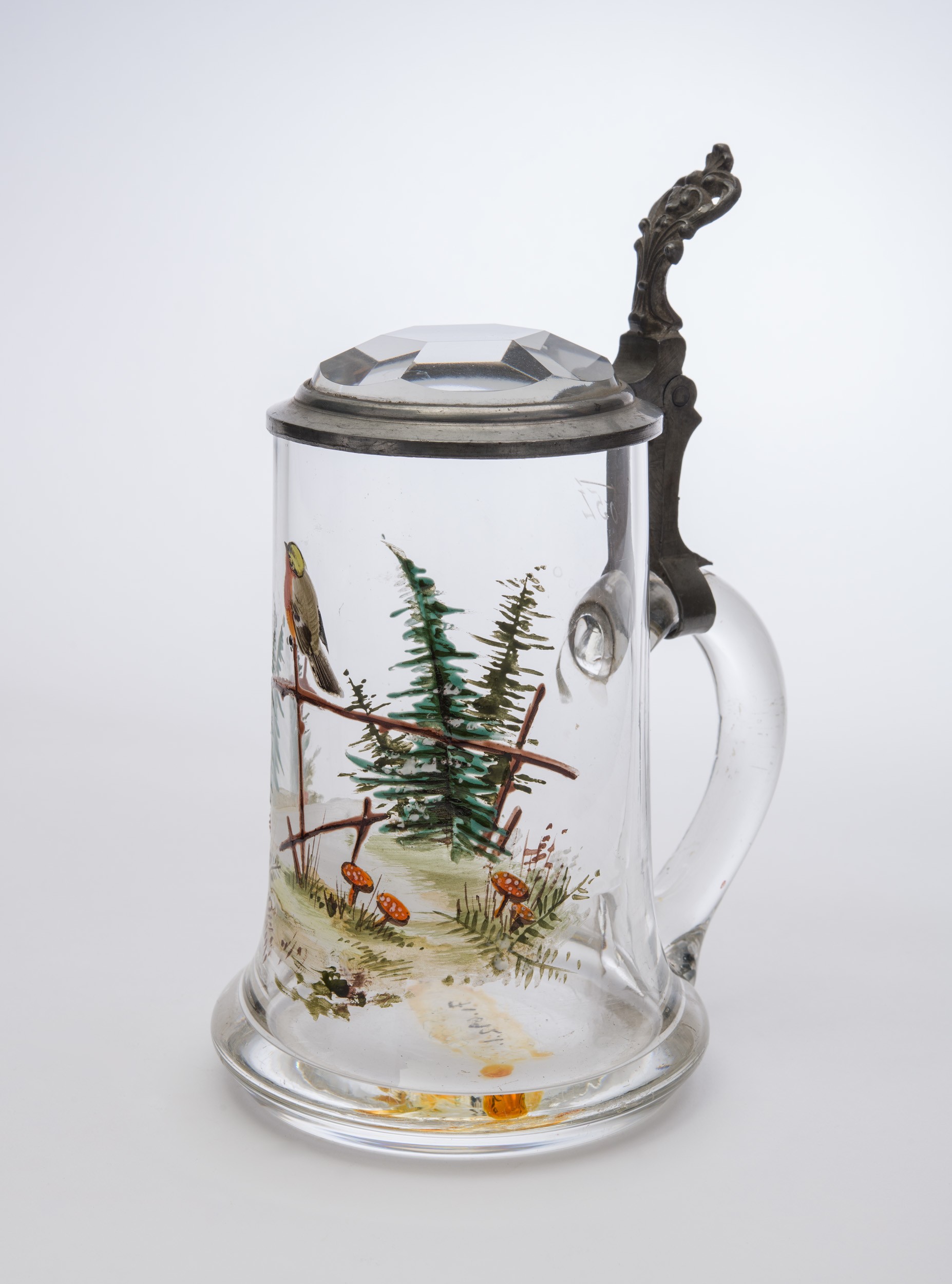 Üveg korsó (Magyar Kereskedelmi és Vendéglátóipari Múzeum CC BY-NC-SA)