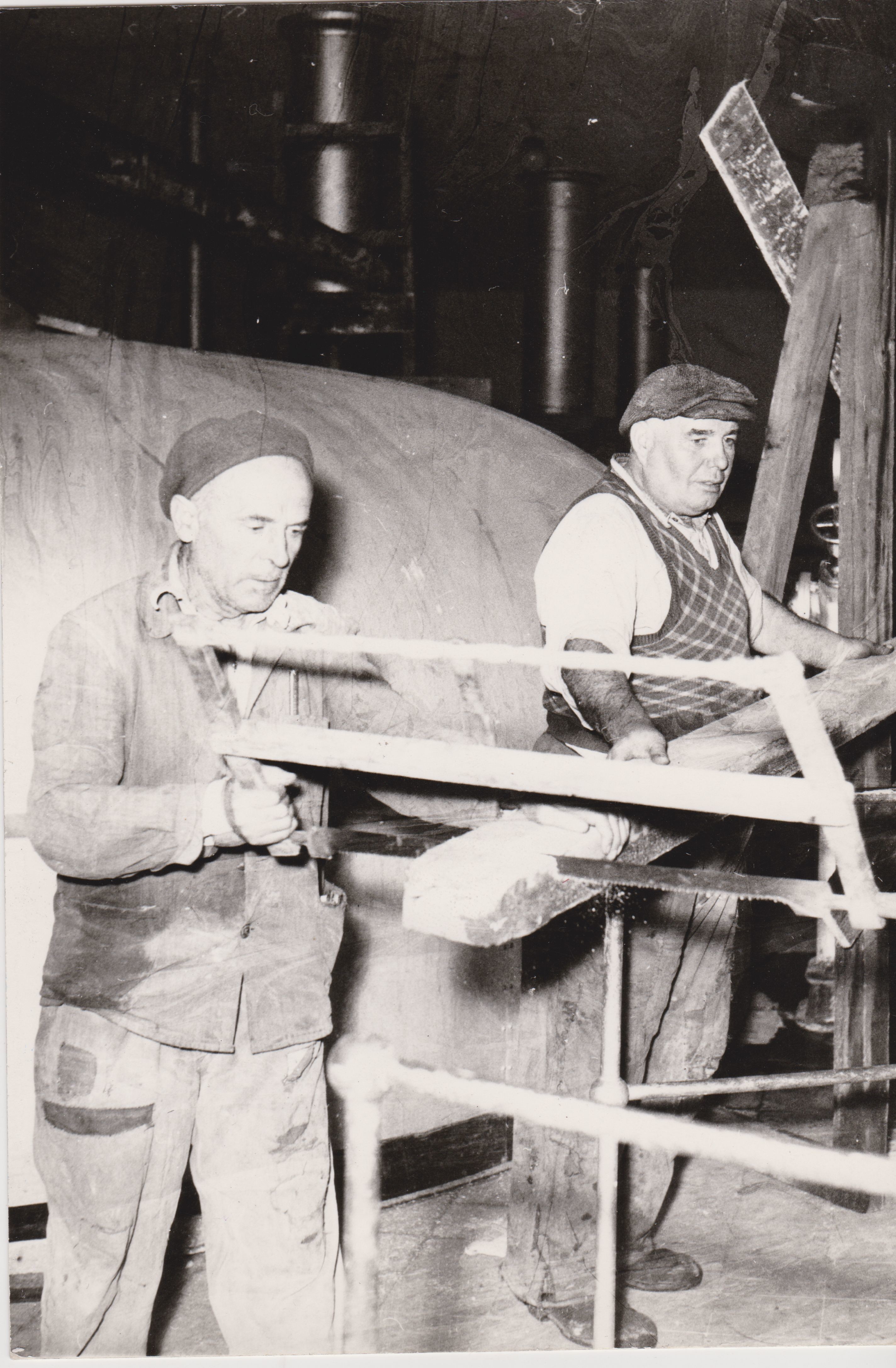 Főzőház építőmunkások (Dreher Sörgyárak - Dreher Sörmúzeum Söripari Emléktár CC BY-NC-SA)
