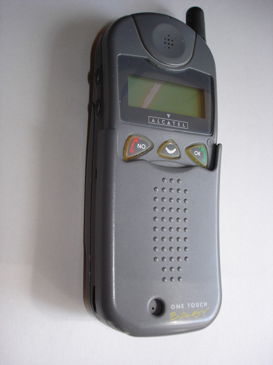Alcatel One Touch Easy mobiltelefon (Postamúzeum CC BY-NC-SA)