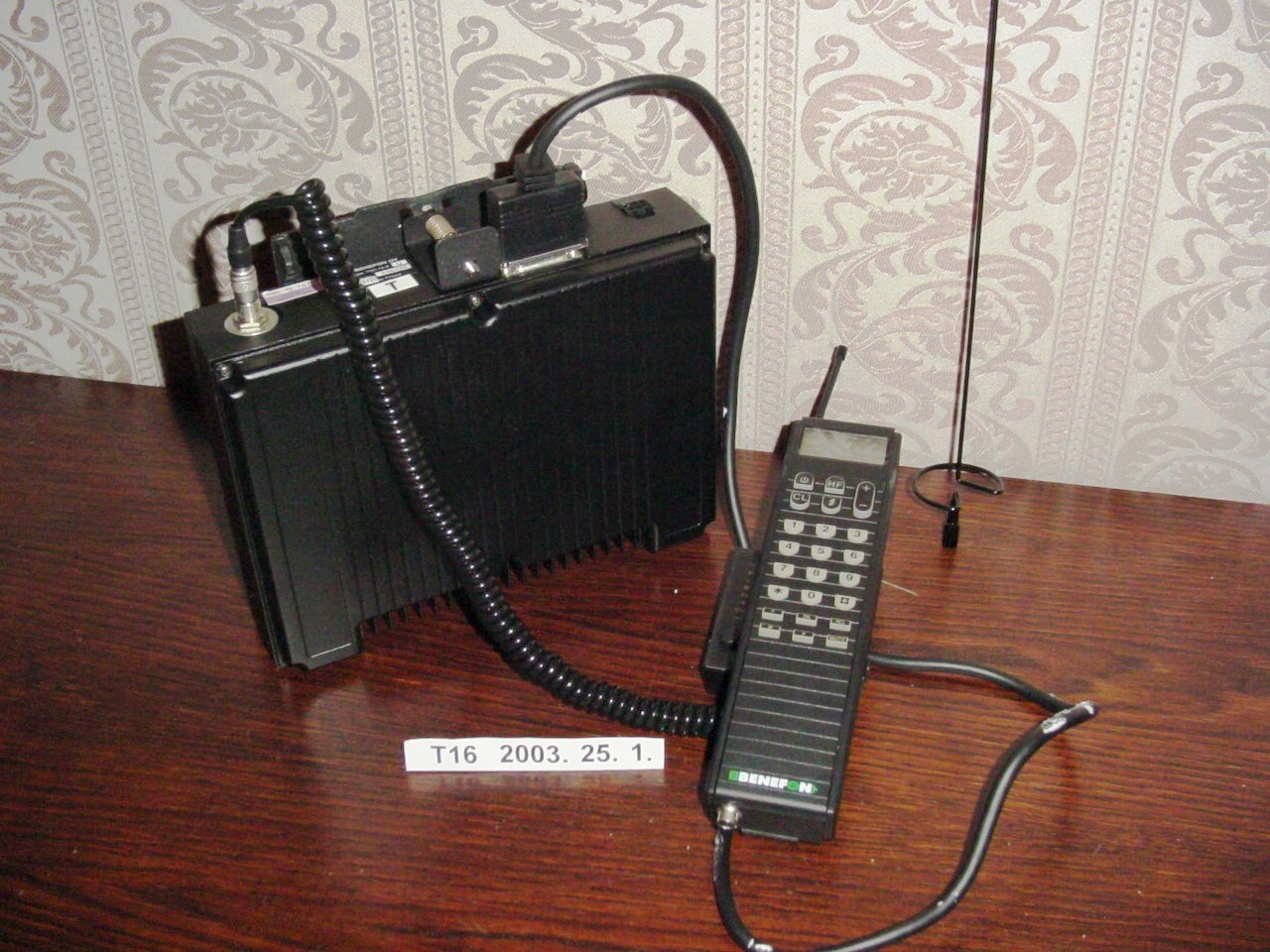 Benefon Class autóstelefon (Postamúzeum CC BY-NC-SA)
