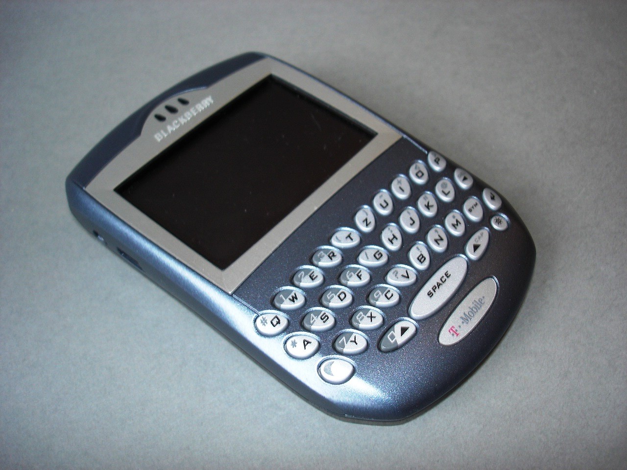 Black Berry 7290 mobiltelefon (Postamúzeum CC BY-NC-SA)