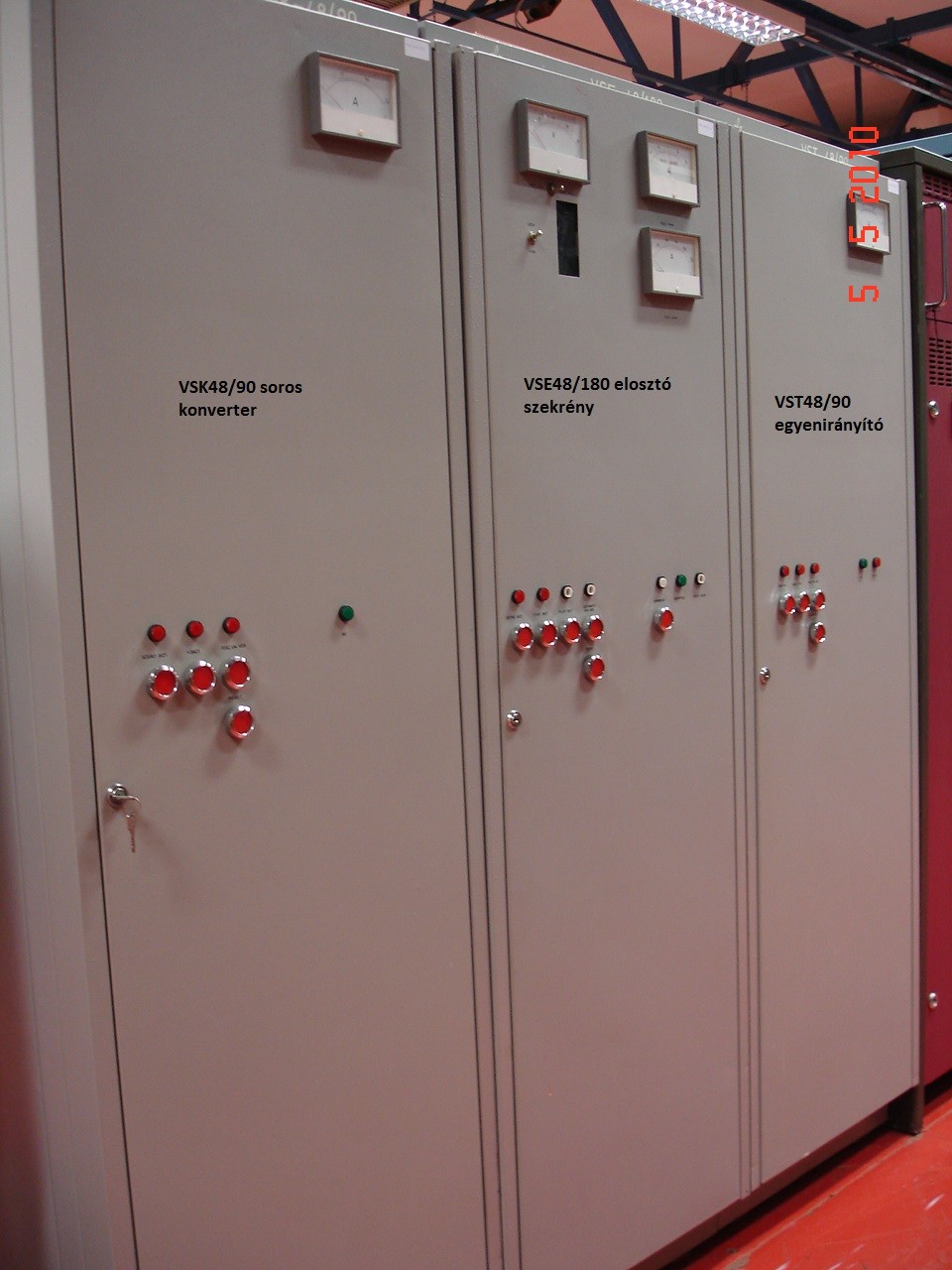 Középteljesítményű áramellátás VSE48/180 elosztó szekrény. (Postamúzeum CC BY-NC-SA)