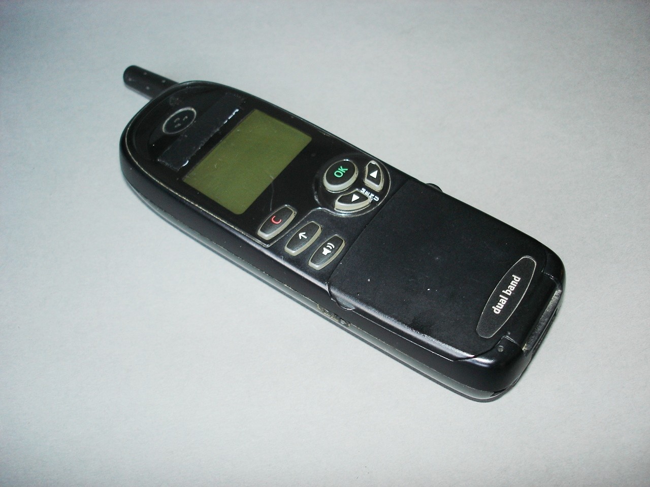 Motorola M3688 mobiltelefon (Postamúzeum CC BY-NC-SA)