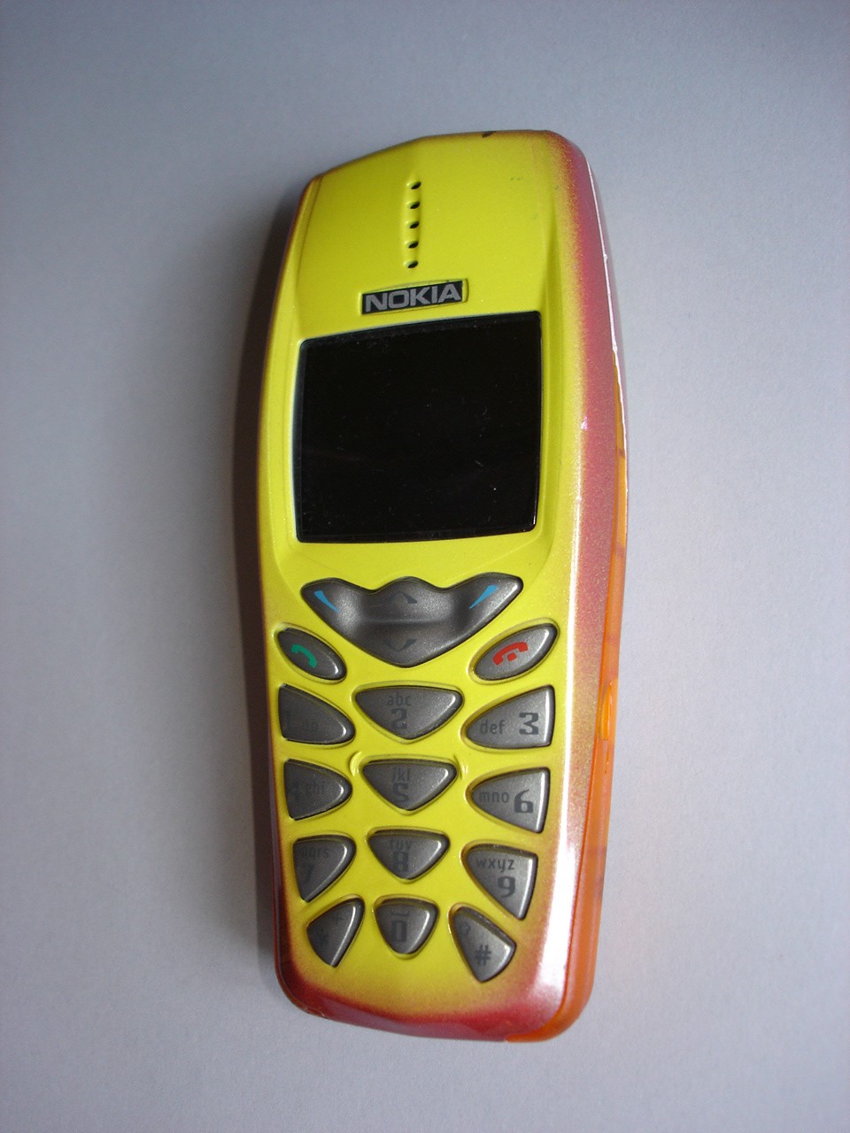 NOKIA 3510i mobiltelefon (Postamúzeum CC BY-NC-SA)