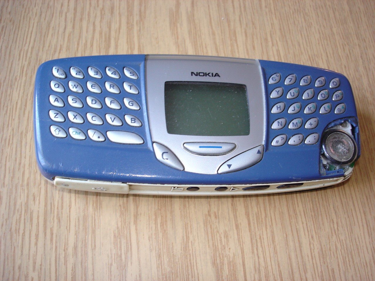 Nokia 5510 mobiltelefon (Postamúzeum CC BY-NC-SA)