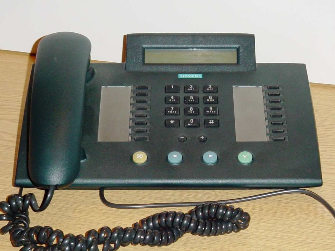 PROFISET 51 ISDN telefonkészülék (Postamúzeum CC BY-NC-SA)