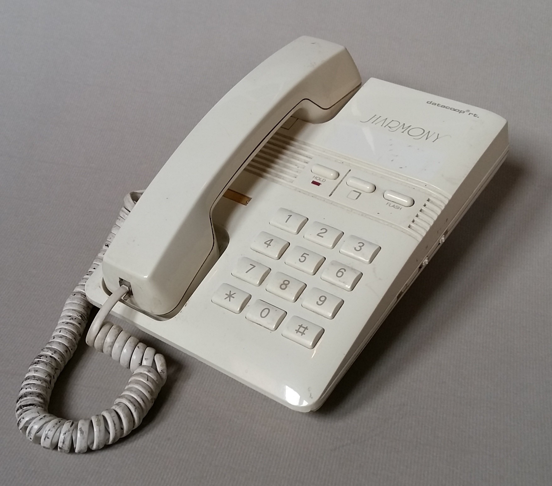 Telefonkészülék, HARMONY (fehér) (Postamúzeum CC BY-NC-SA)