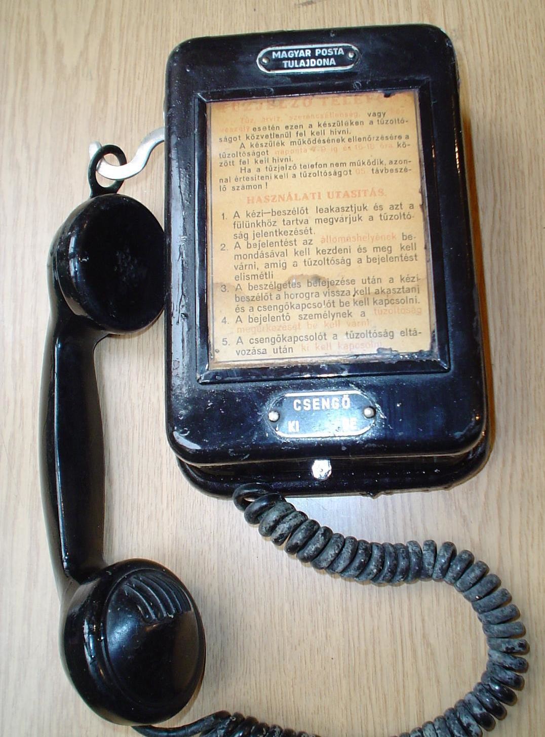 Tűzjelző telefon (Postamúzeum CC BY-NC-SA)
