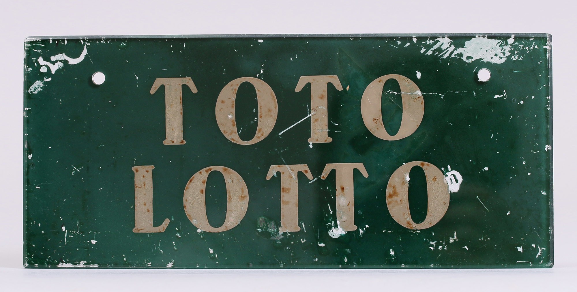 Üvegtábla-felirat „TOTO-LOTTO” (Postamúzeum CC BY-NC-SA)