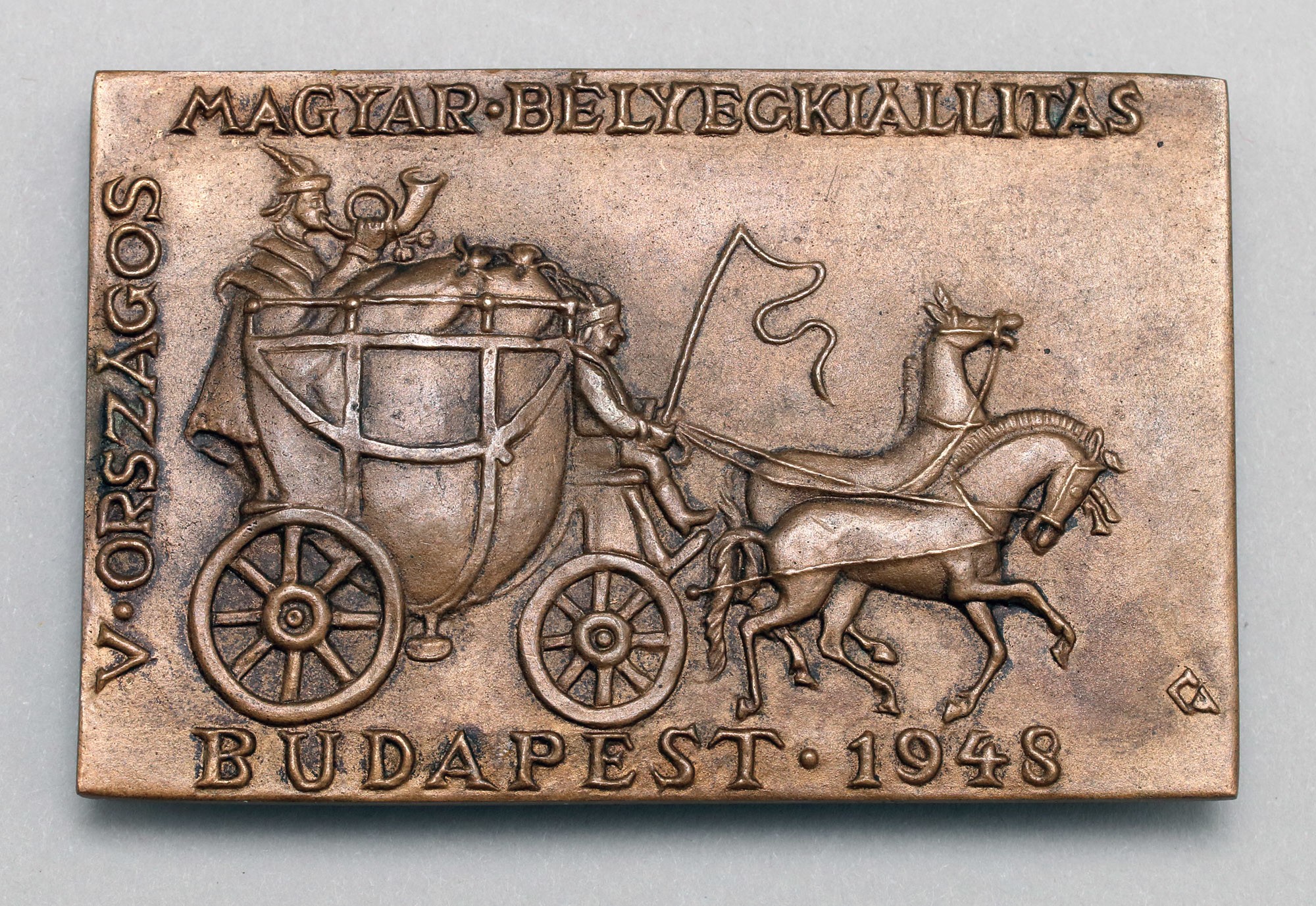 Emlékplakett „V. ORSZÁGOS MAGYAR BÉLYEGKIÁLLÍTÁS BUDAPEST 1948” (Postamúzeum CC BY-NC-SA)