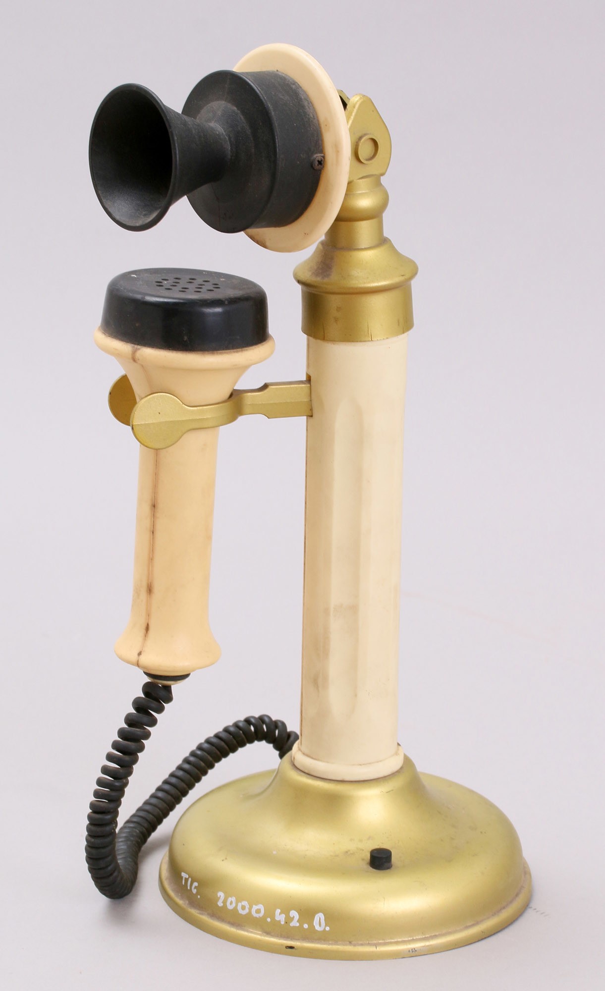 Játéktelefon 2 db (Postamúzeum CC BY-NC-SA)