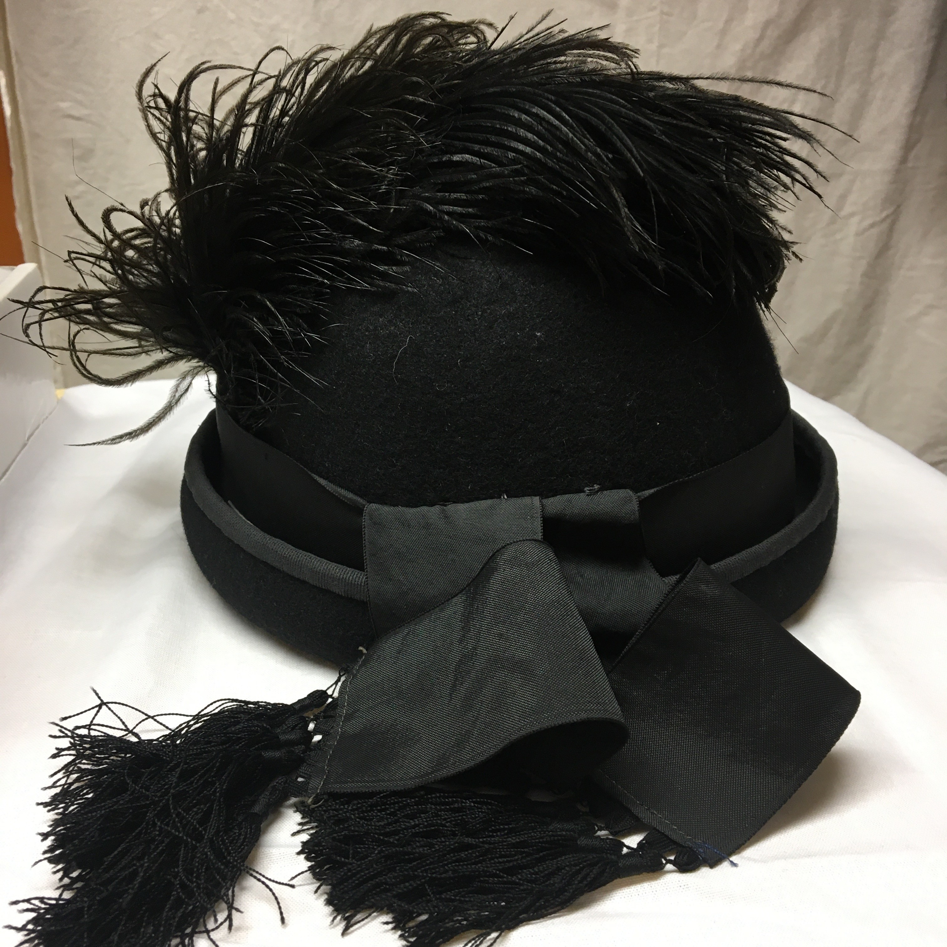 Postakocsis egyenruha1874-ből (rekonstrukció) 4. kalap (Postamúzeum CC BY-NC-SA)