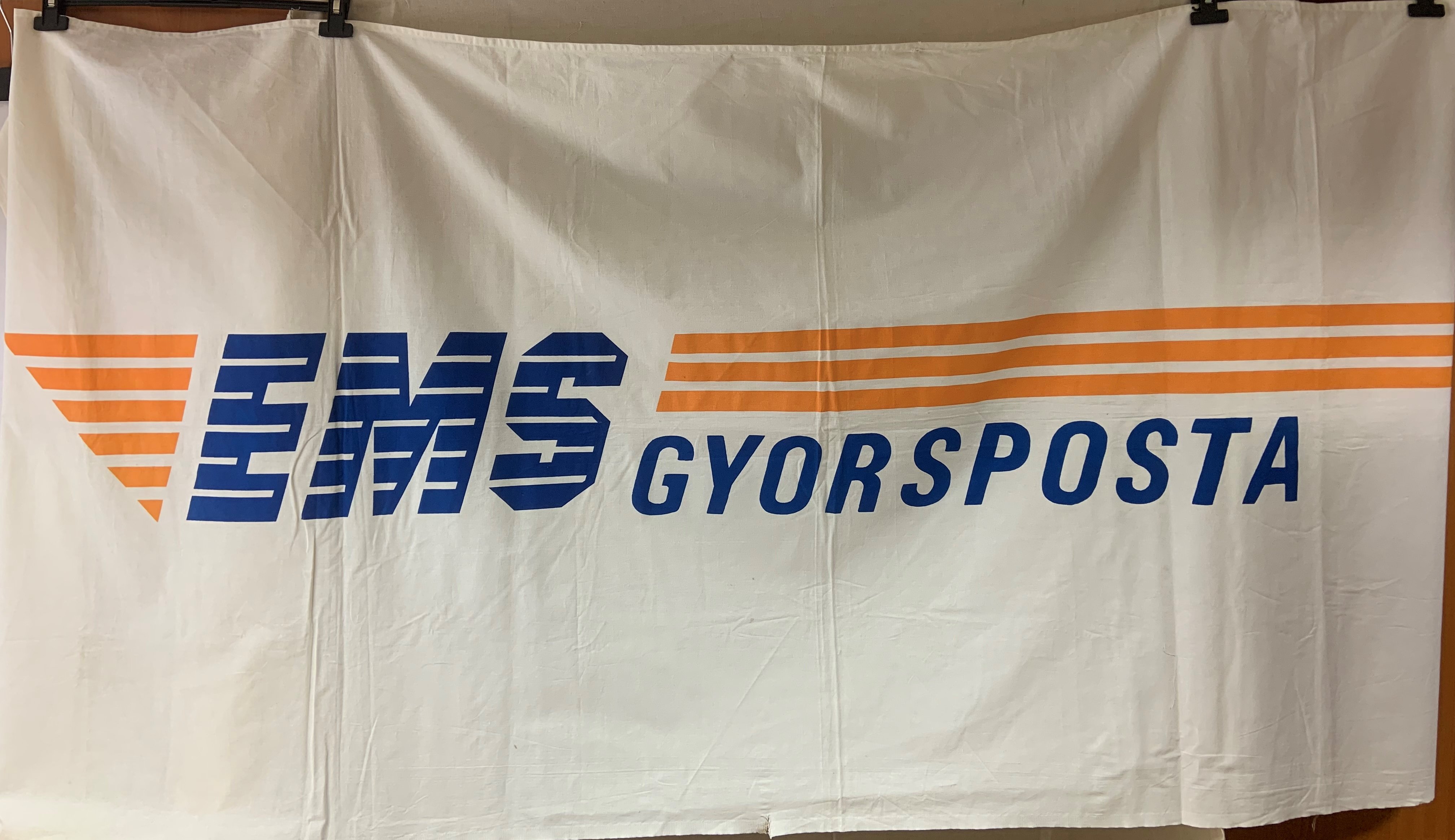 Zászló „EMS GYORSPOSTA” (Postamúzeum CC BY-NC-SA)