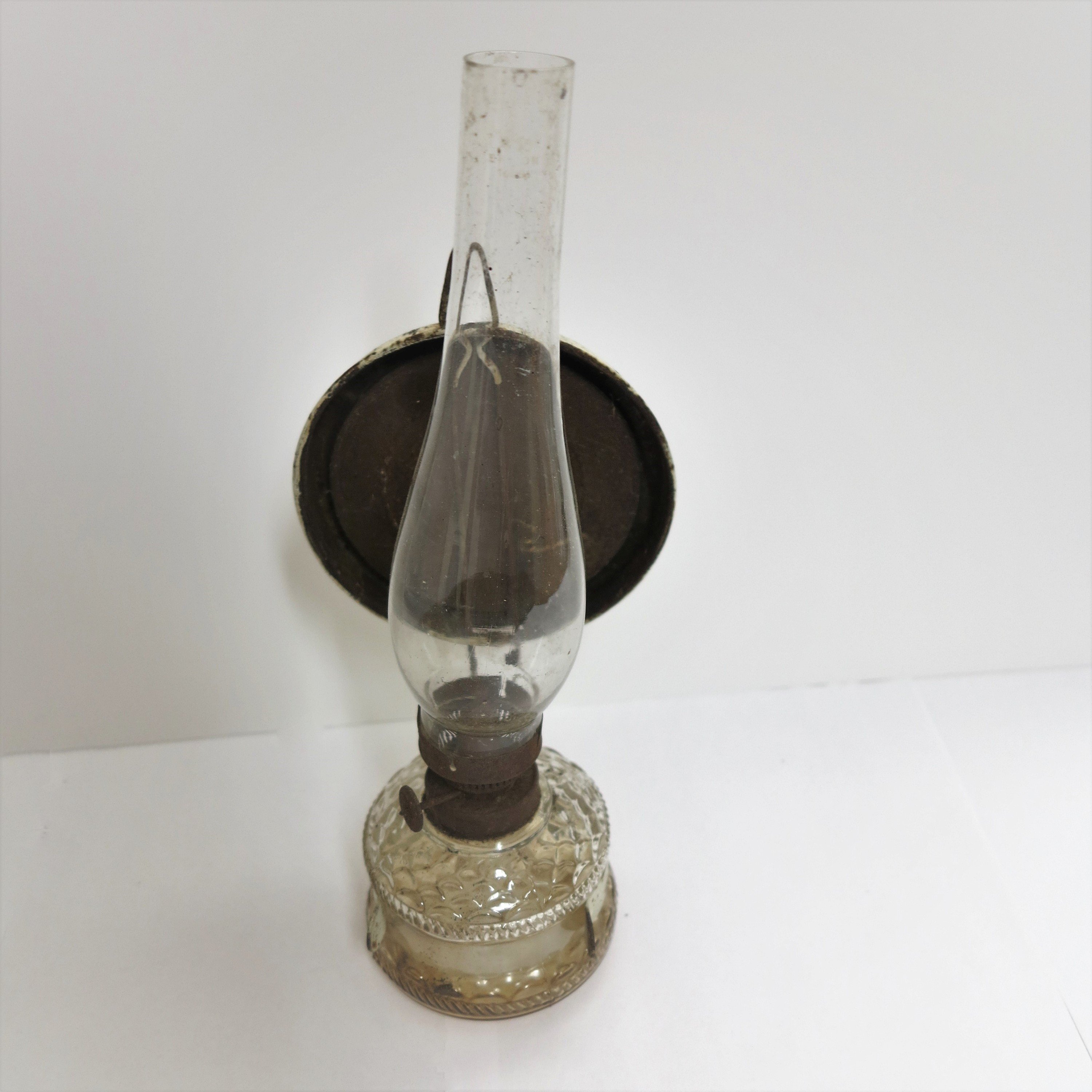 Petróleum lámpa (Sziklakórház Atombunker Múzeum CC BY-NC-SA)