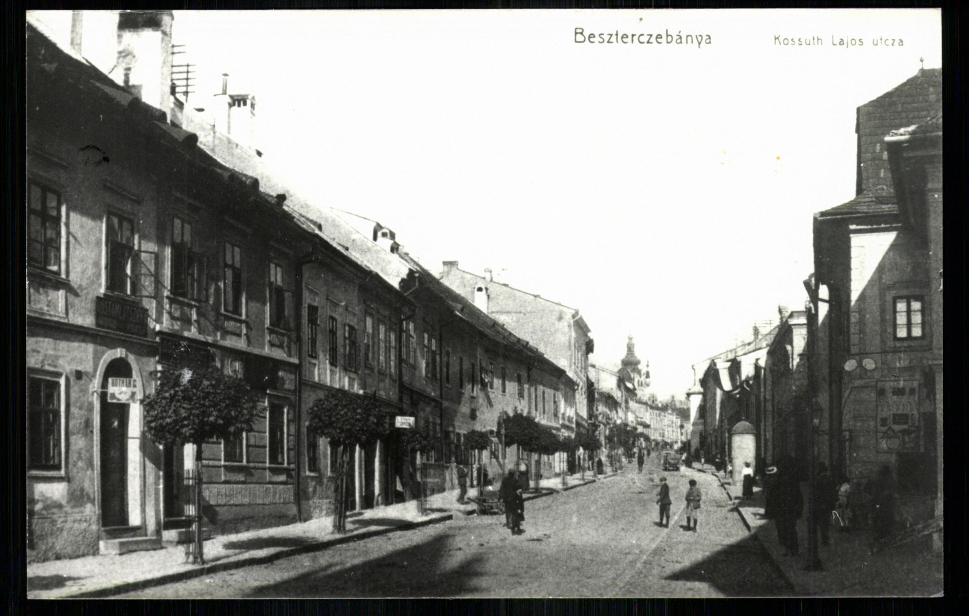 Besztercebánya; Kossuth Lajos utca (Magyar Kereskedelmi és Vendéglátóipari Múzeum CC BY-NC-ND)