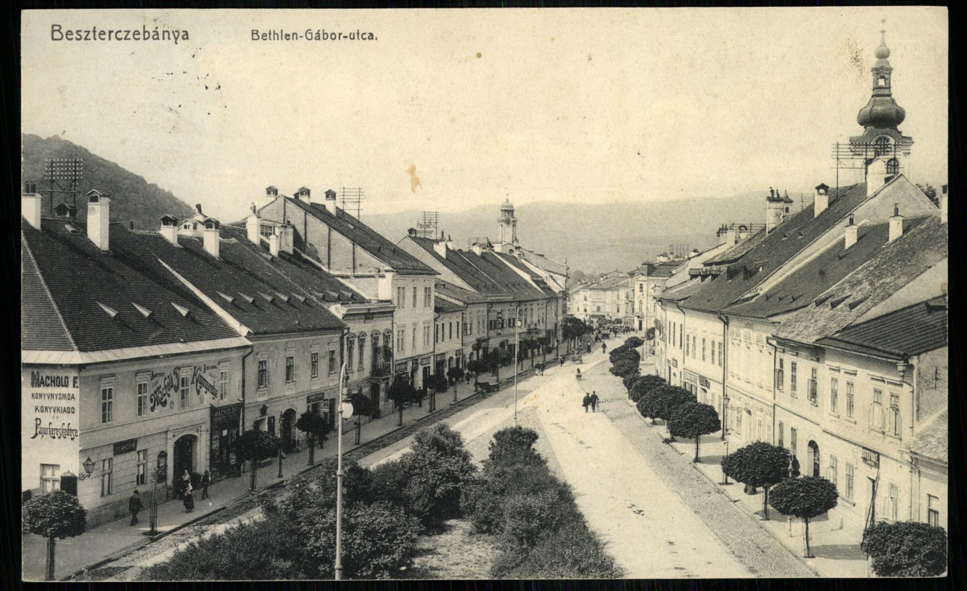 Besztercebánya; Bethlen Gábor utca (Magyar Kereskedelmi és Vendéglátóipari Múzeum CC BY-NC-ND)