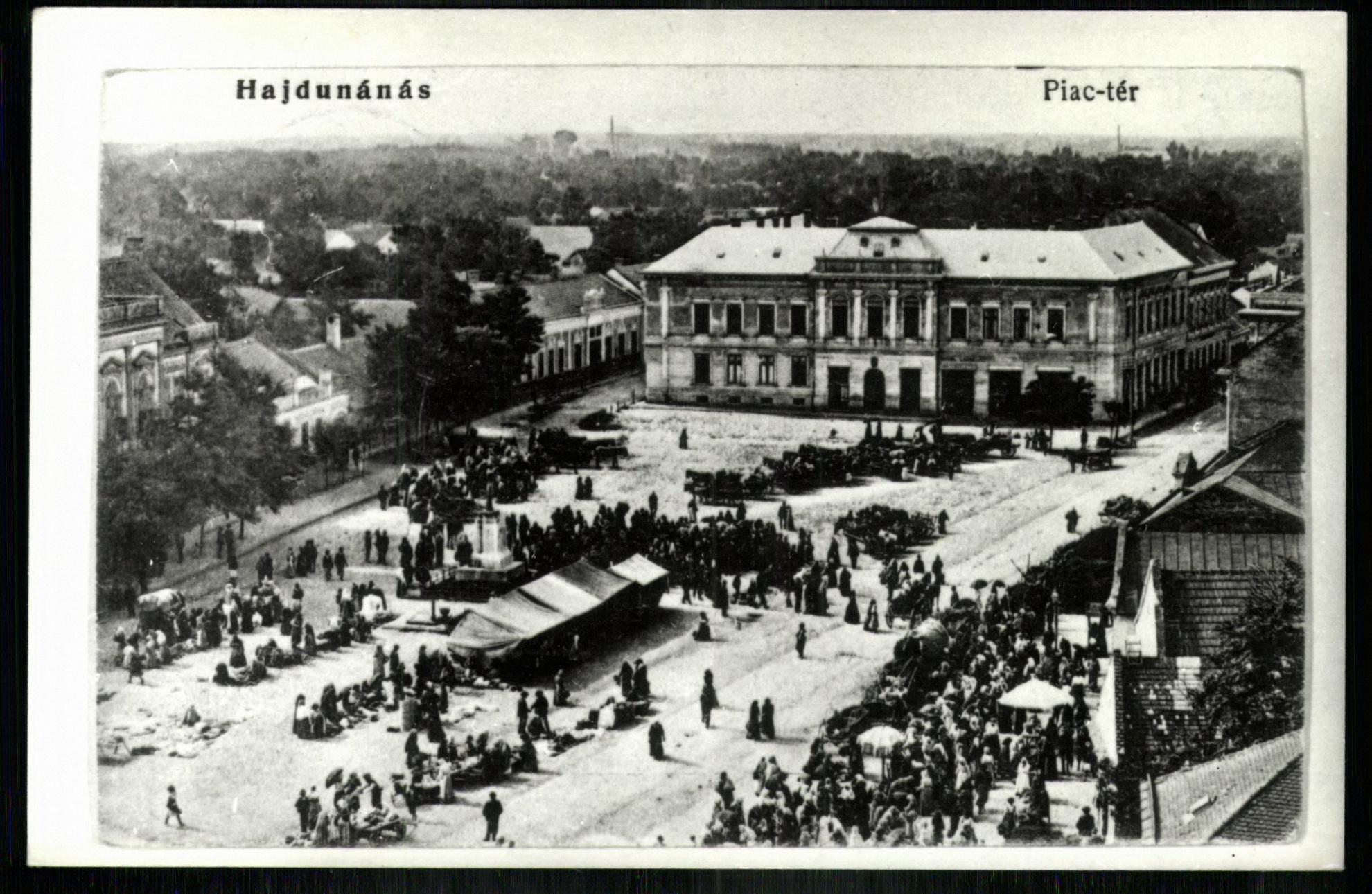 Hajdúnánás; Piac tér (Magyar Kereskedelmi és Vendéglátóipari Múzeum CC BY-NC-ND)