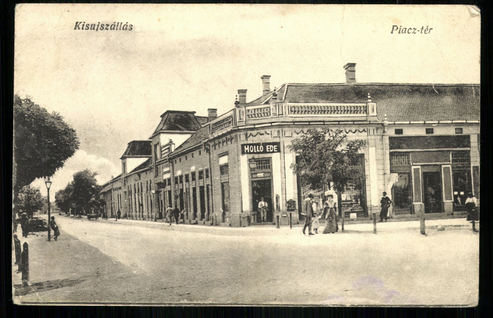 Kisújszállás; Piac tér (Magyar Kereskedelmi és Vendéglátóipari Múzeum CC BY-NC-ND)