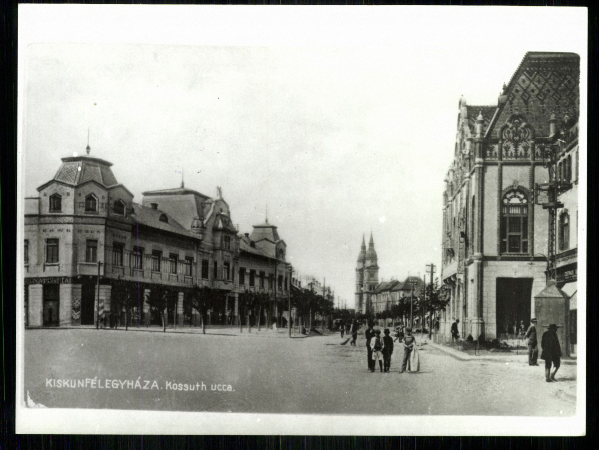 Kiskunfélegyháza; Kossuth utca (Magyar Kereskedelmi és Vendéglátóipari Múzeum CC BY-NC-ND)