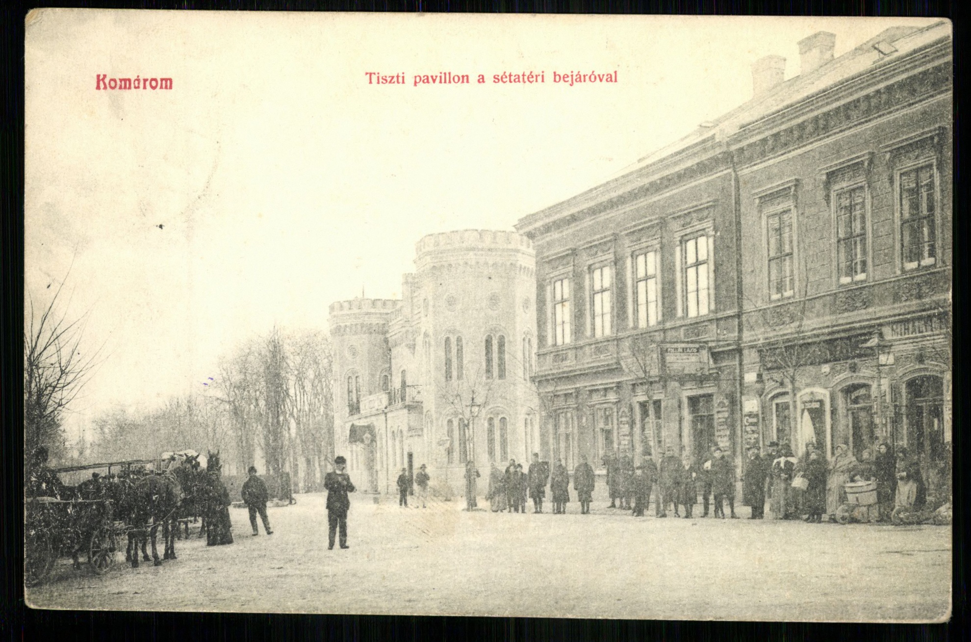Komárom; Tiszti pavilon a sétatéri bejáróval (Magyar Kereskedelmi és Vendéglátóipari Múzeum CC BY-NC-ND)