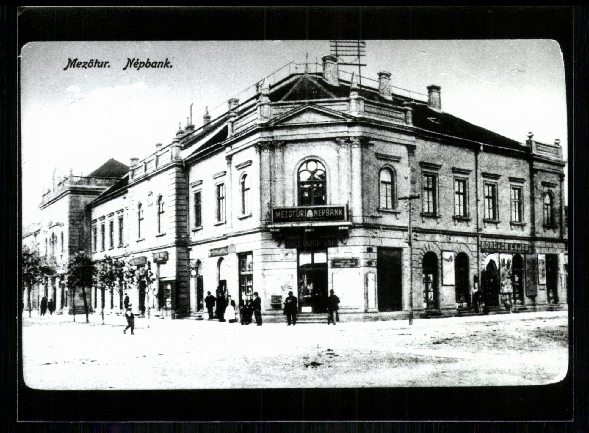 Mezőtúr; Népbank (Magyar Kereskedelmi és Vendéglátóipari Múzeum CC BY-NC-ND)