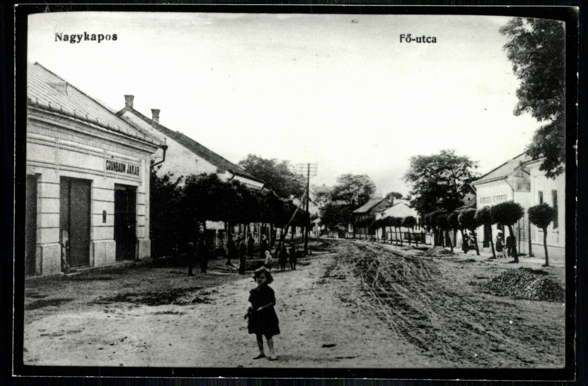 Nagykapos; Fő utca (Magyar Kereskedelmi és Vendéglátóipari Múzeum CC BY-NC-ND)
